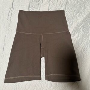 TnAction 2xs gray shorts